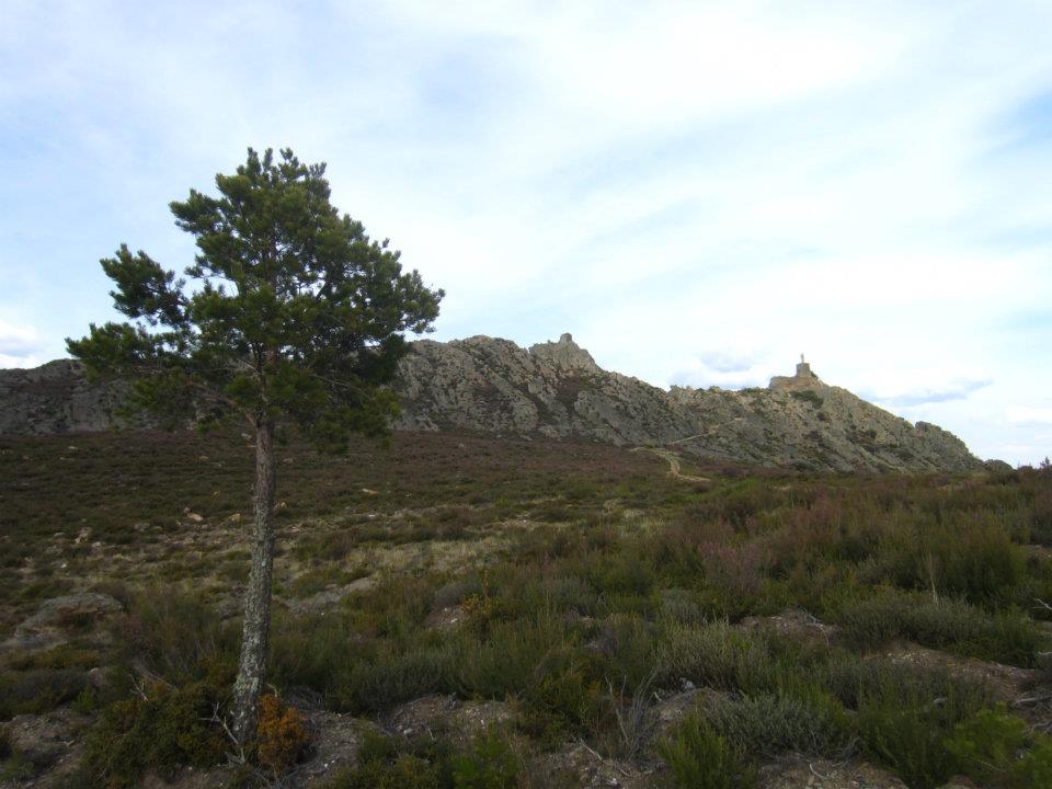 Ruta del mes de Julio Ascenso al Castillo del Conde Peña Ramiro La