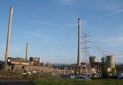 El PSOE de León acusa a Vox de oportunismo y manipulación durante el derribo de Compostilla II