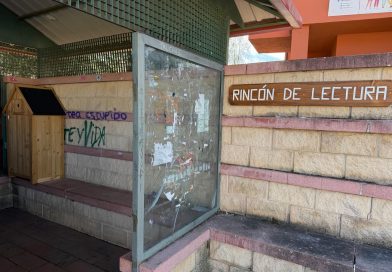 El ayuntamiento de Trueitas habilita un punto de lectura comunal anexo al ayuntamiento