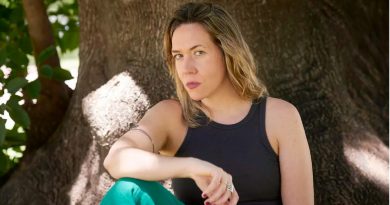 Violeta Serrano: “Del abandono de la izquierda del mundo rural se ha hecho cargo la extrema derecha” Violeta Serrano: “Del abandono de la izquierda del mundo rural se ha hecho cargo la extrema derecha”