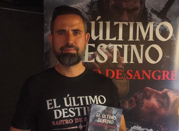 Alfonso Zalez en la X Feria del Llibru de Cabreira